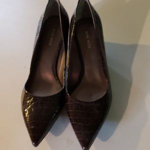 Nine west  brown kitten heel pumps